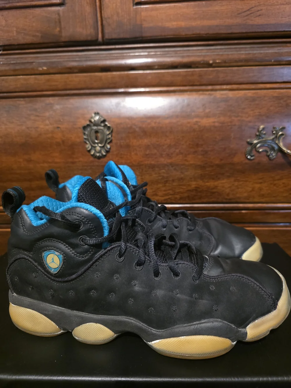 Jordan Men’s Black and Blue Retro Basketball Shoes